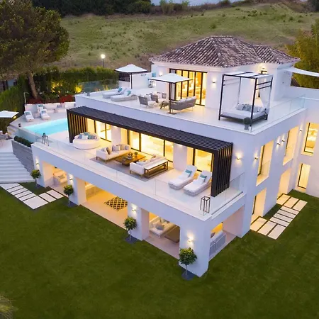 Luxury For Rent In Marbella