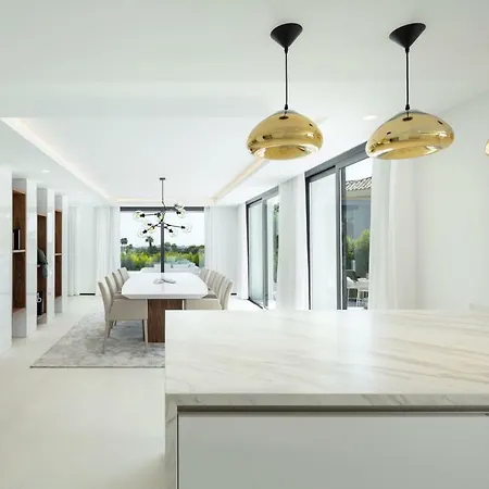 Luxury For Rent In Marbella